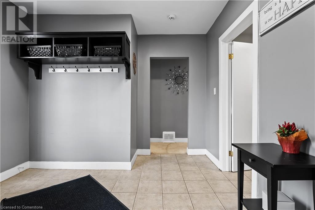 18 Irving Place, Hamilton, Ontario  L8T 3R3 - Photo 3 - 40667730