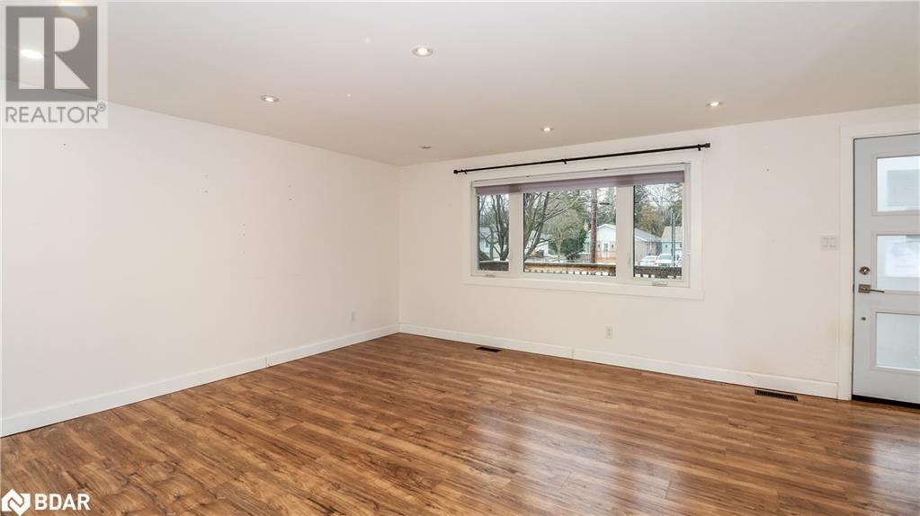 2427 Wallace Avenue, Innisfil, Ontario  L9S 2G5 - Photo 11 - 40687458