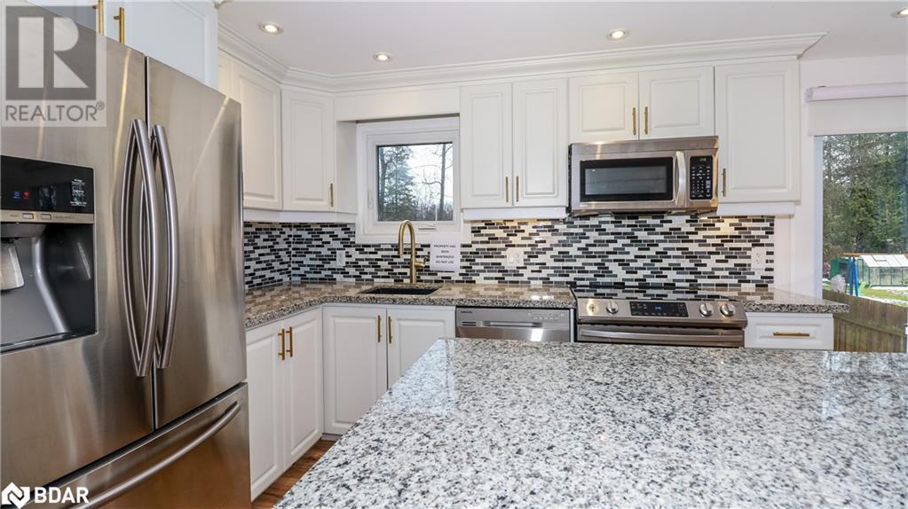 2427 Wallace Avenue, Innisfil, Ontario  L9S 2G5 - Photo 14 - 40687458