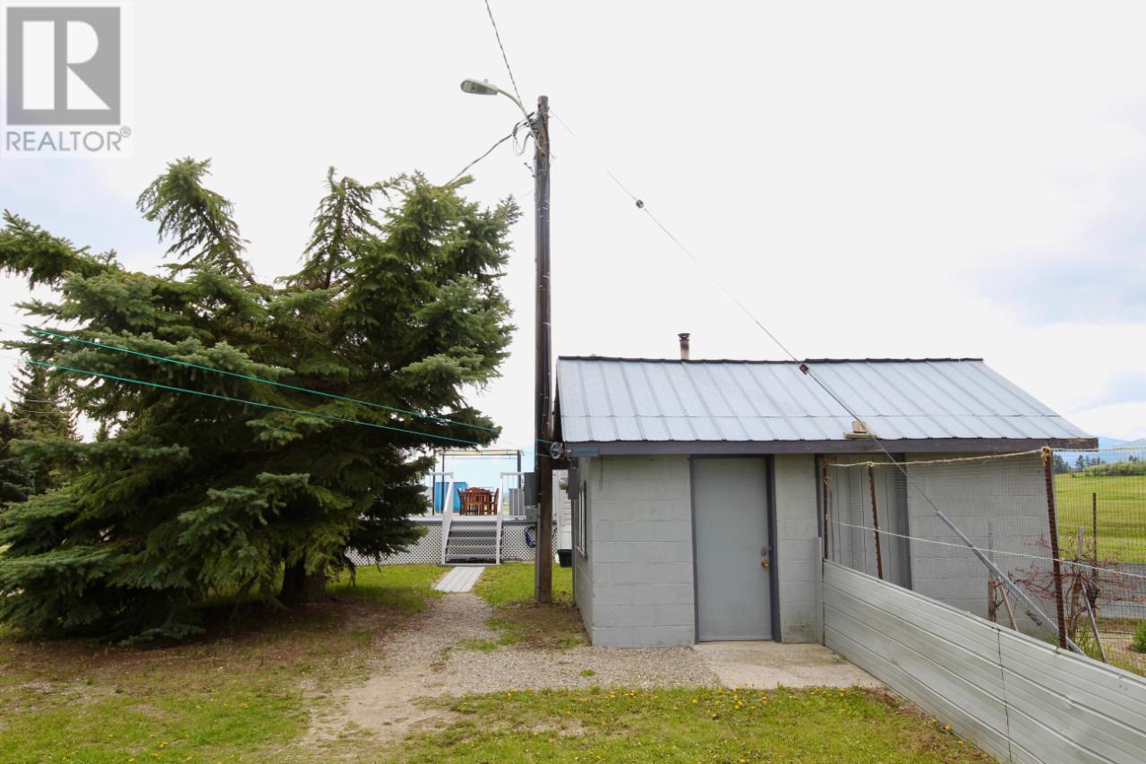 2404 28th Street, Lister, British Columbia  V0B 1G2 - Photo 9 - 10331134
