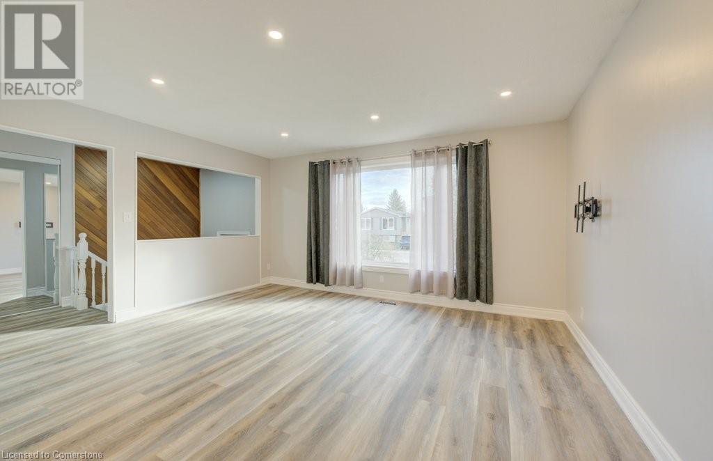 582 Chamberlain Road, Burlington, Ontario  L7L 2V5 - Photo 8 - 40672603