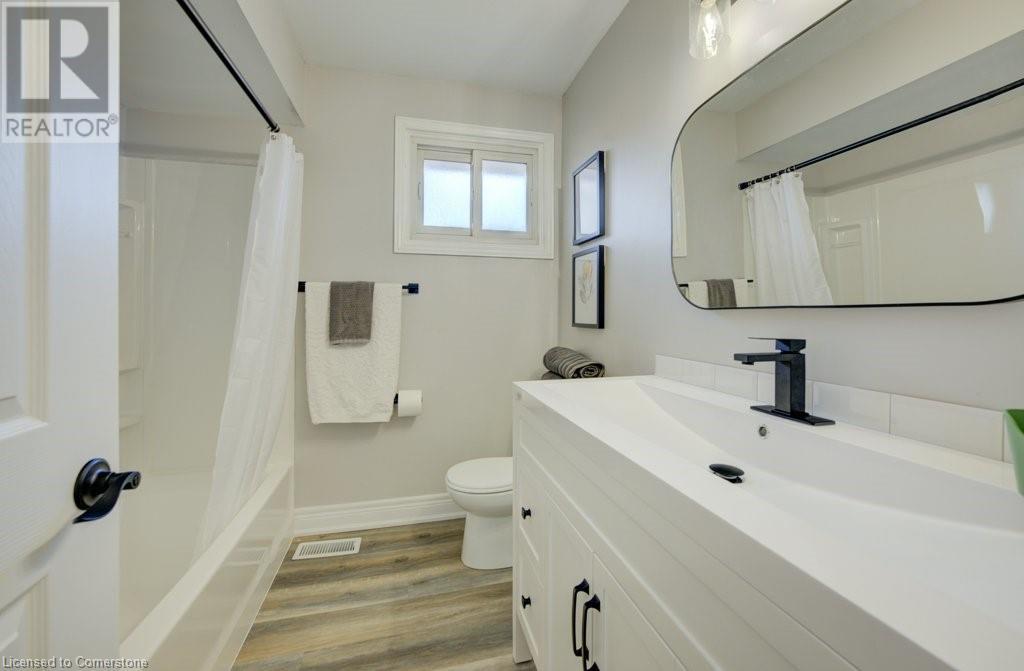 582 Chamberlain Road, Burlington, Ontario  L7L 2V5 - Photo 25 - 40672603