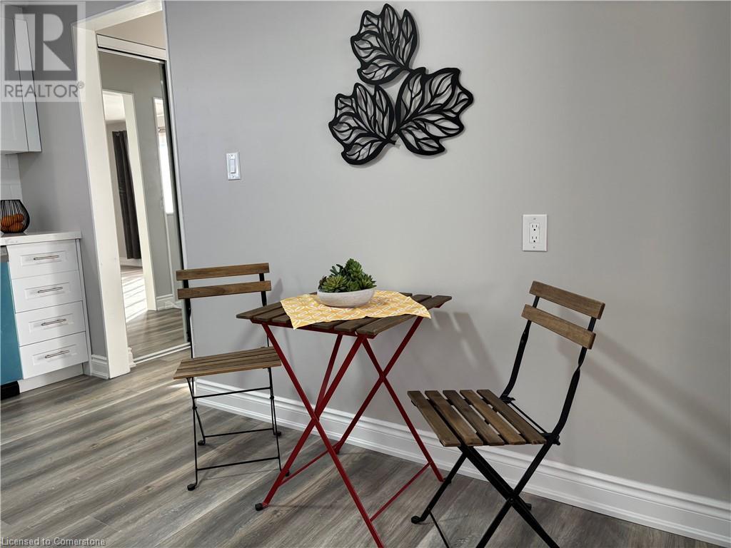 582 Chamberlain Road, Burlington, Ontario  L7L 2V5 - Photo 11 - 40672603