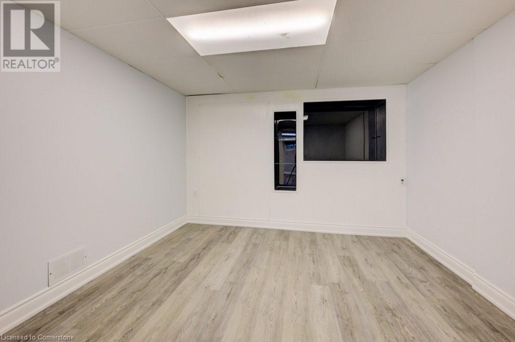 582 Chamberlain Road, Burlington, Ontario  L7L 2V5 - Photo 40 - 40672603