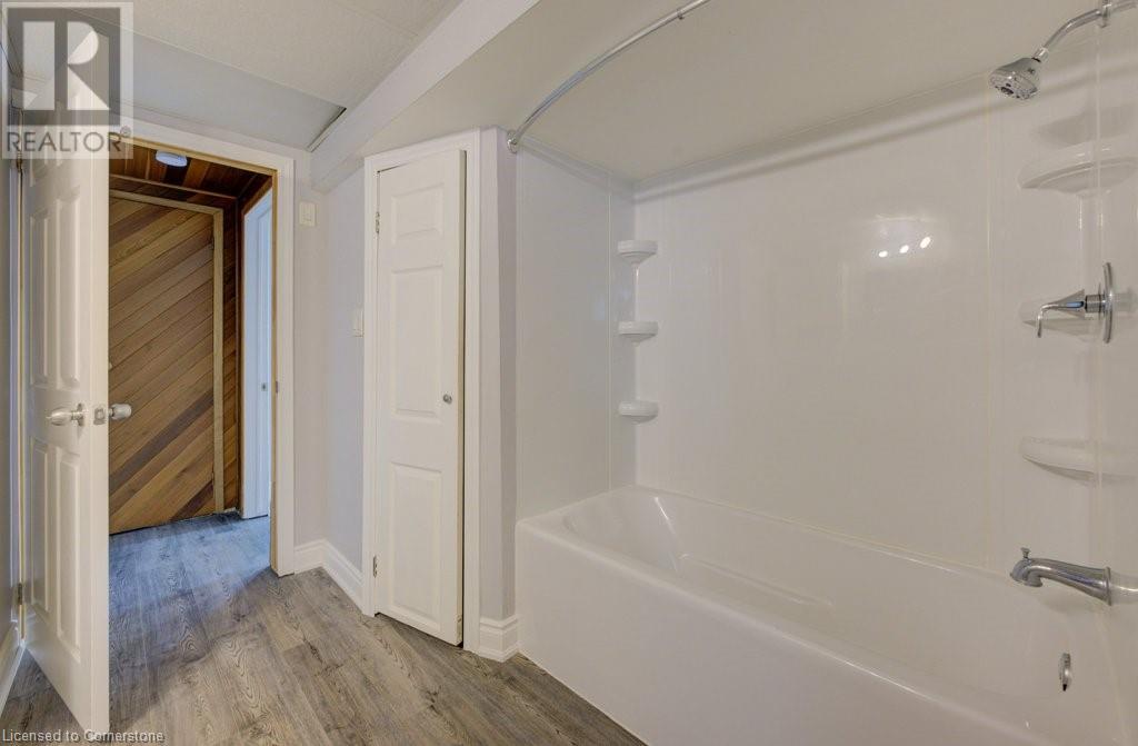 582 Chamberlain Road, Burlington, Ontario  L7L 2V5 - Photo 38 - 40672603