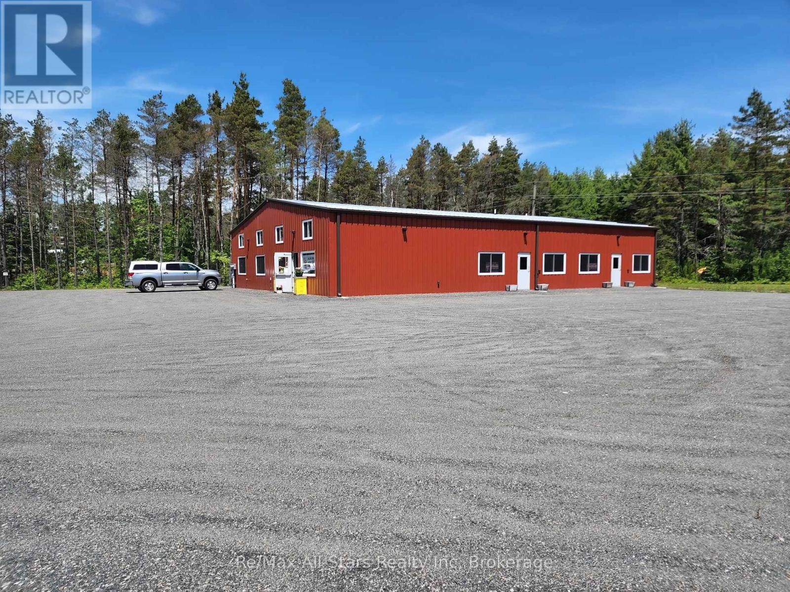 Unit 2 - 25754 35 Highway N Road S, Lake Of Bays, Ontario  P0A 1H0 - Photo 2 - X11906979