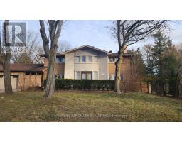 31 CHIEFTAIN CRESCENT, Toronto, Ontario