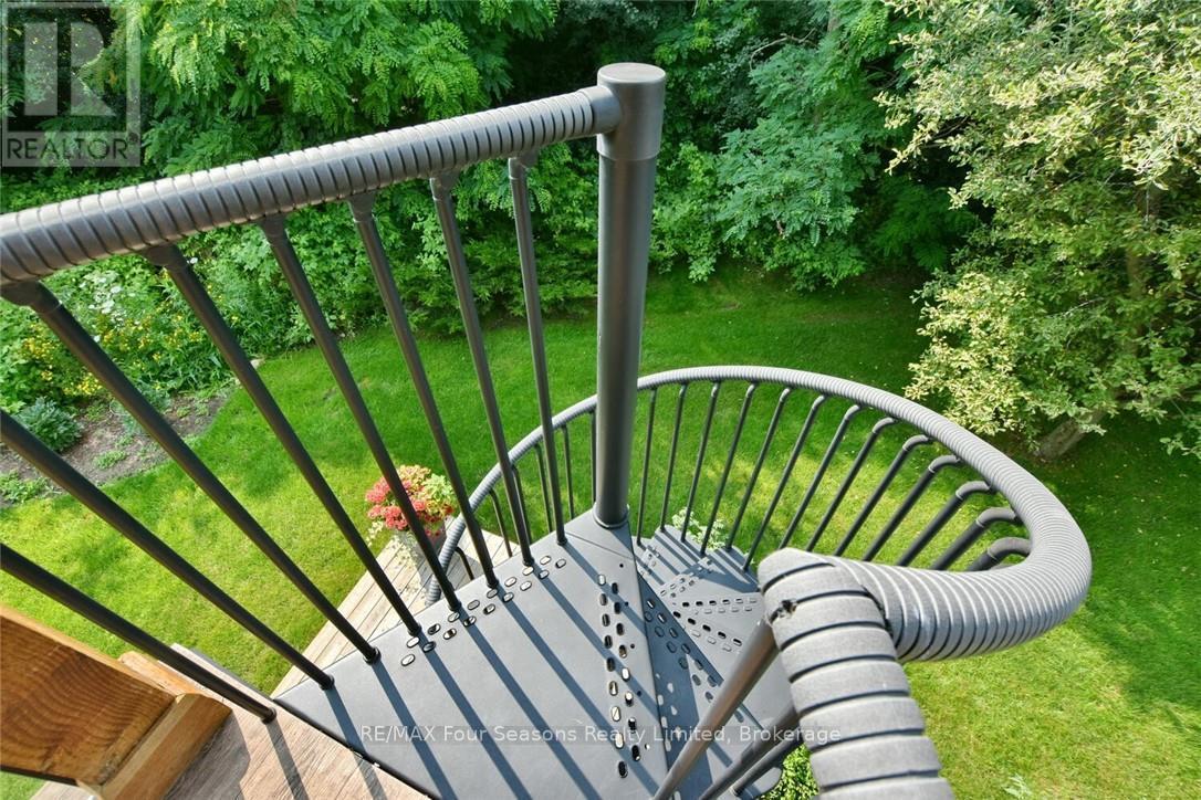 159 Indian Circle, Blue Mountains, Ontario  N0H 1J0 - Photo 11 - X11907016