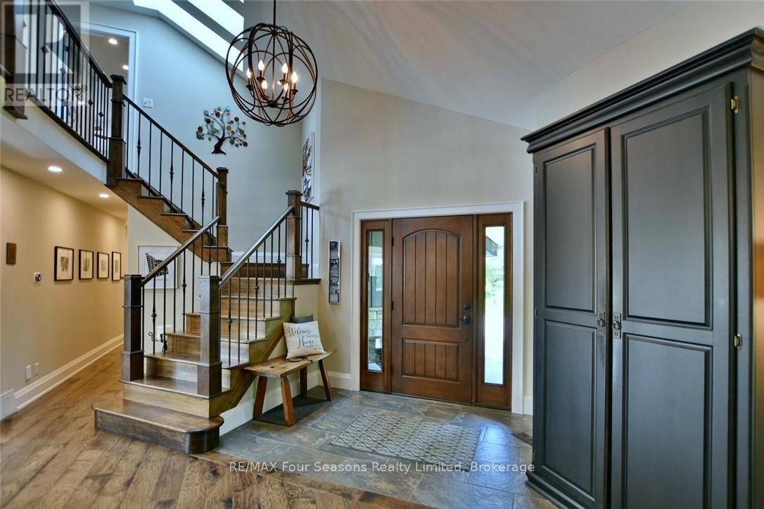 159 Indian Circle, Blue Mountains, Ontario  N0H 1J0 - Photo 21 - X11907016