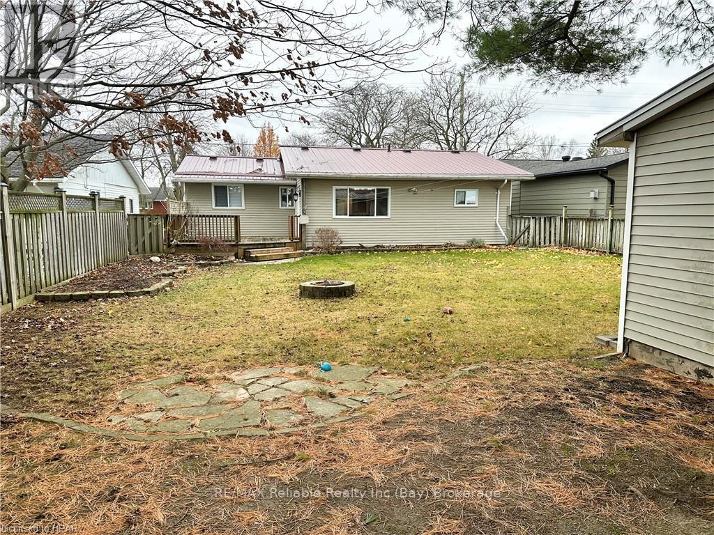 157 Huron Street E, South Huron, Ontario  N0M 1S1 - Photo 32 - X11823089