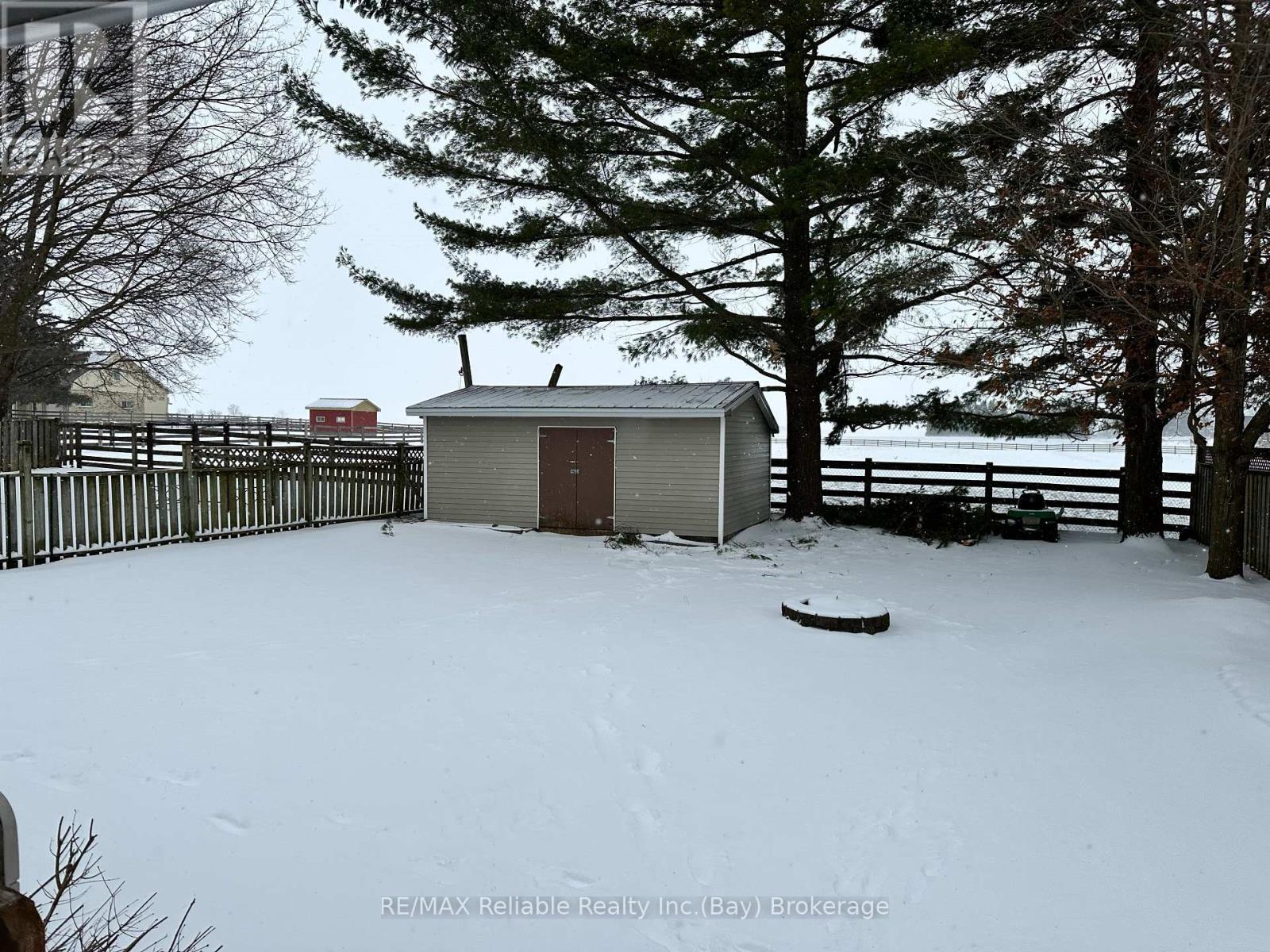 157 Huron Street E, South Huron, Ontario  N0M 1S1 - Photo 35 - X11823089