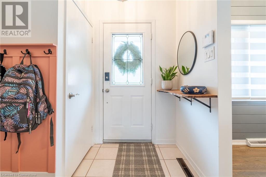 109 Main Street W, Grimsby, Ontario  L3M 1R5 - Photo 5 - 40687606