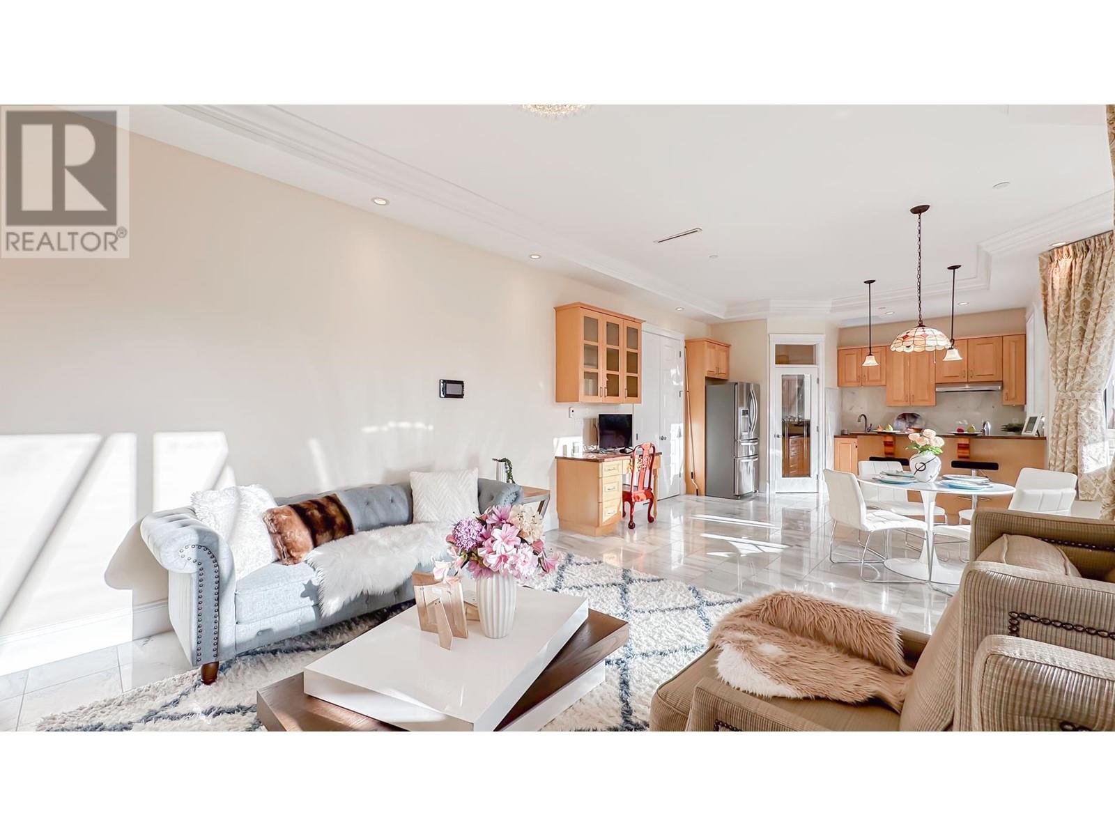 Listing Picture 10 of 33 : 28 W 47TH AVENUE, Vancouver / 溫哥華 - 魯藝地產 Yvonne Lu Group - MLS Medallion Club Member