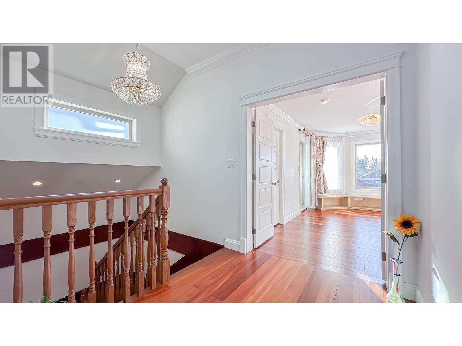 Listing Picture 5 of 33 : 28 W 47TH AVENUE, Vancouver / 溫哥華 - 魯藝地產 Yvonne Lu Group - MLS Medallion Club Member