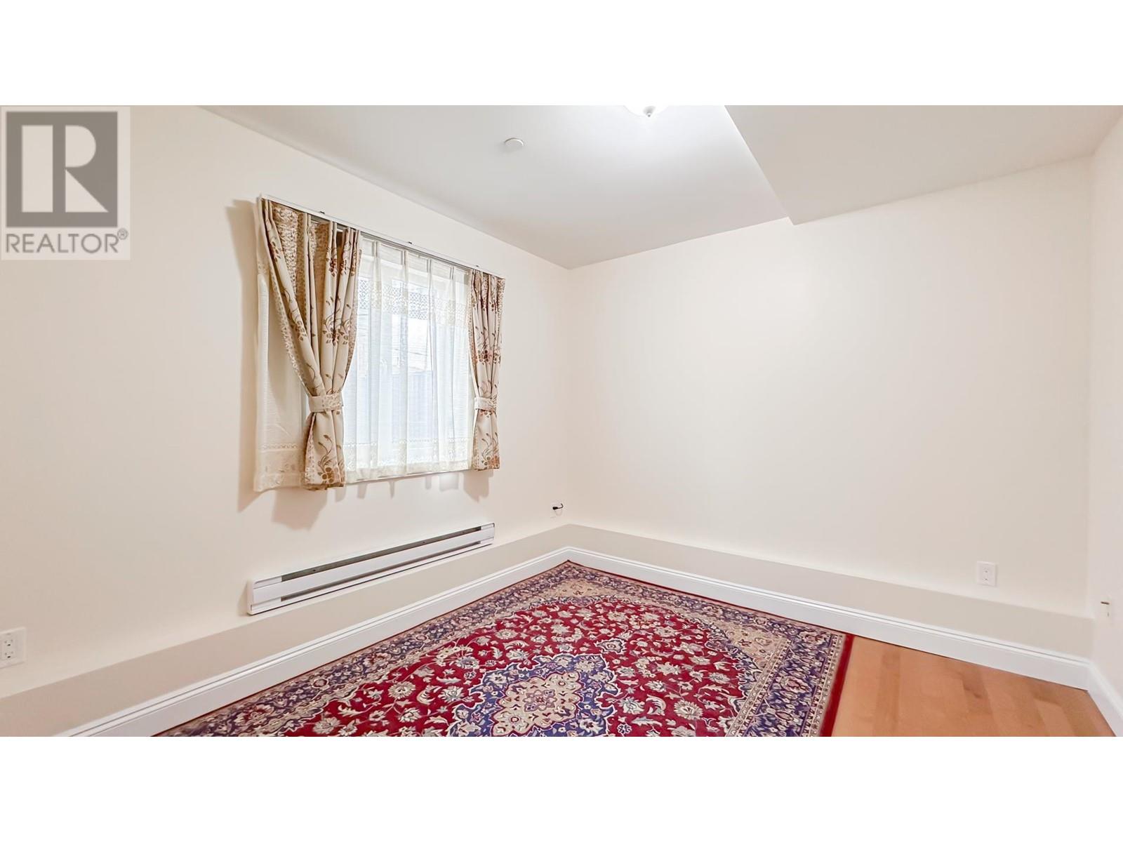 Listing Picture 18 of 33 : 28 W 47TH AVENUE, Vancouver / 溫哥華 - 魯藝地產 Yvonne Lu Group - MLS Medallion Club Member