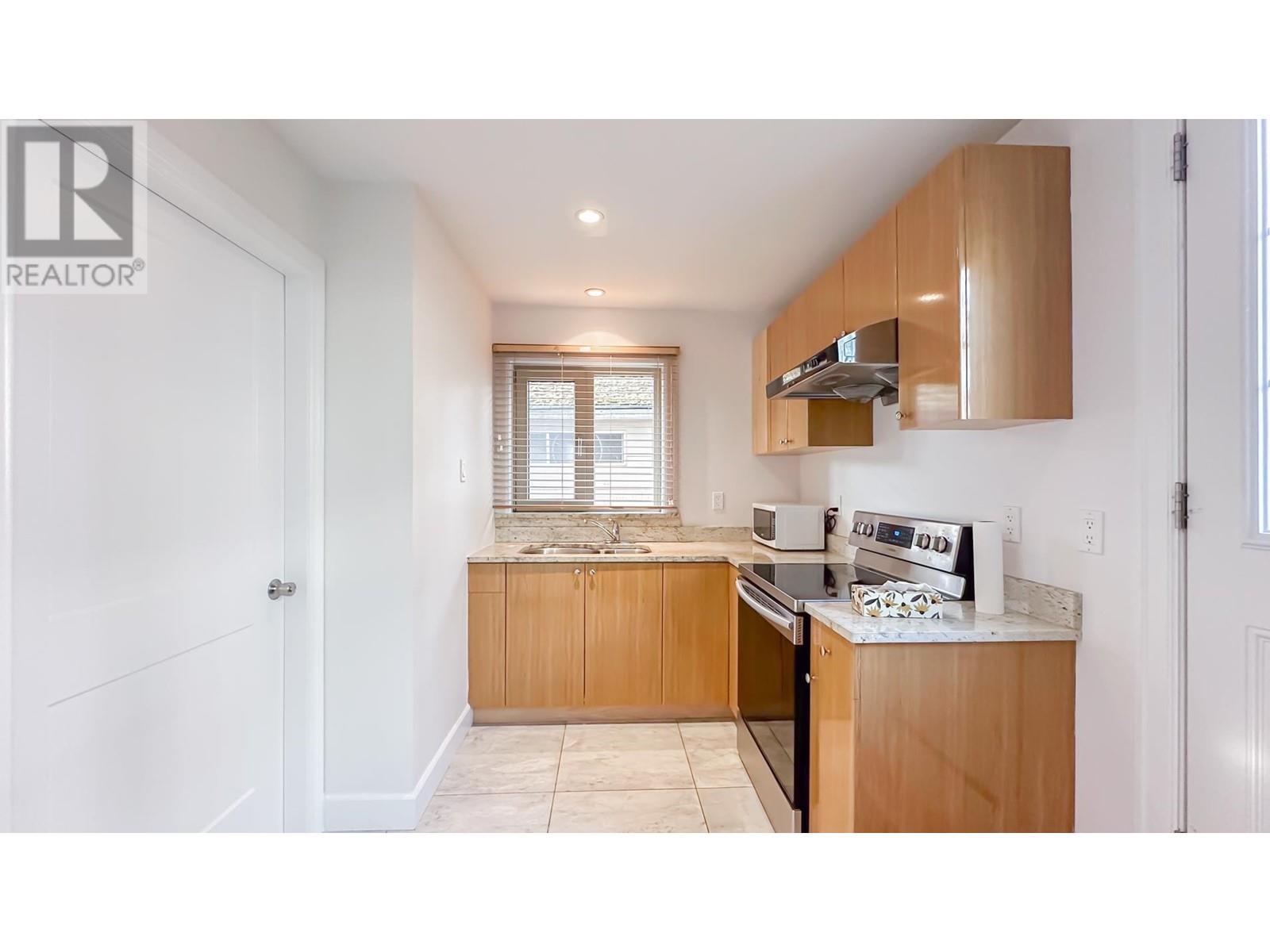 Listing Picture 21 of 33 : 28 W 47TH AVENUE, Vancouver / 溫哥華 - 魯藝地產 Yvonne Lu Group - MLS Medallion Club Member