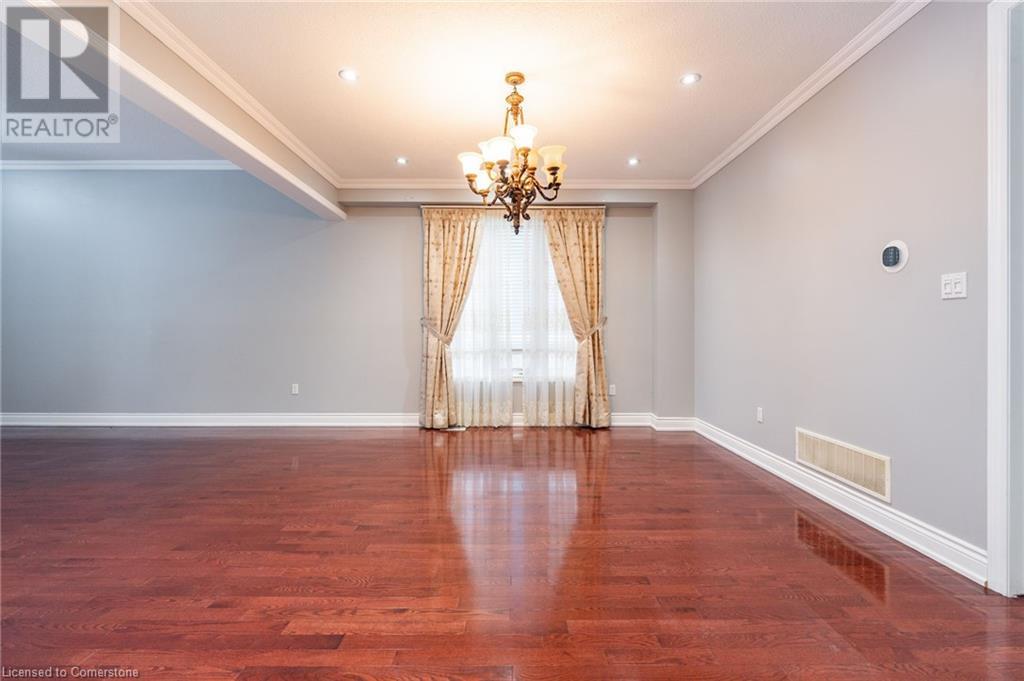 15 Hellyer Avenue, Brampton, Ontario  L6Y 0M3 - Photo 7 - 40683816
