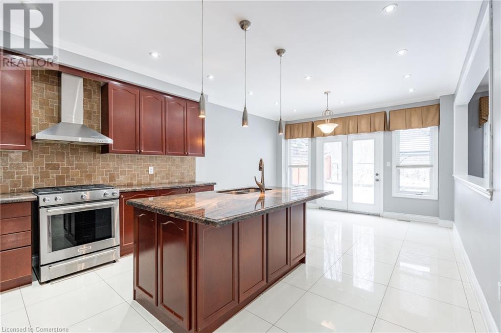 15 Hellyer Avenue, Brampton, Ontario  L6Y 0M3 - Photo 8 - 40683816