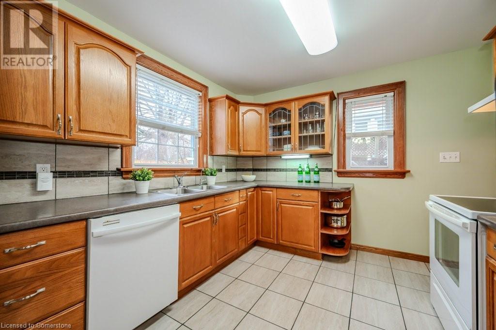 61 Patricia Avenue, Kitchener, Ontario  N2M 1J4 - Photo 12 - 40686852