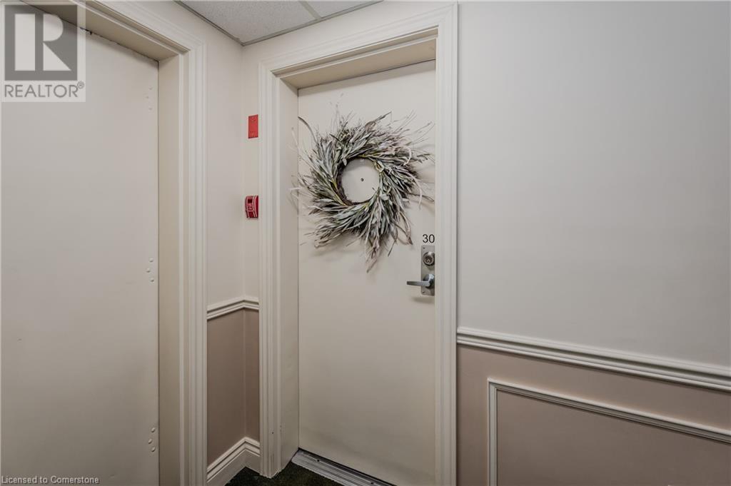 64 Benton Street Unit# 303, Kitchener, Ontario  N2G 4L9 - Photo 4 - 40685764