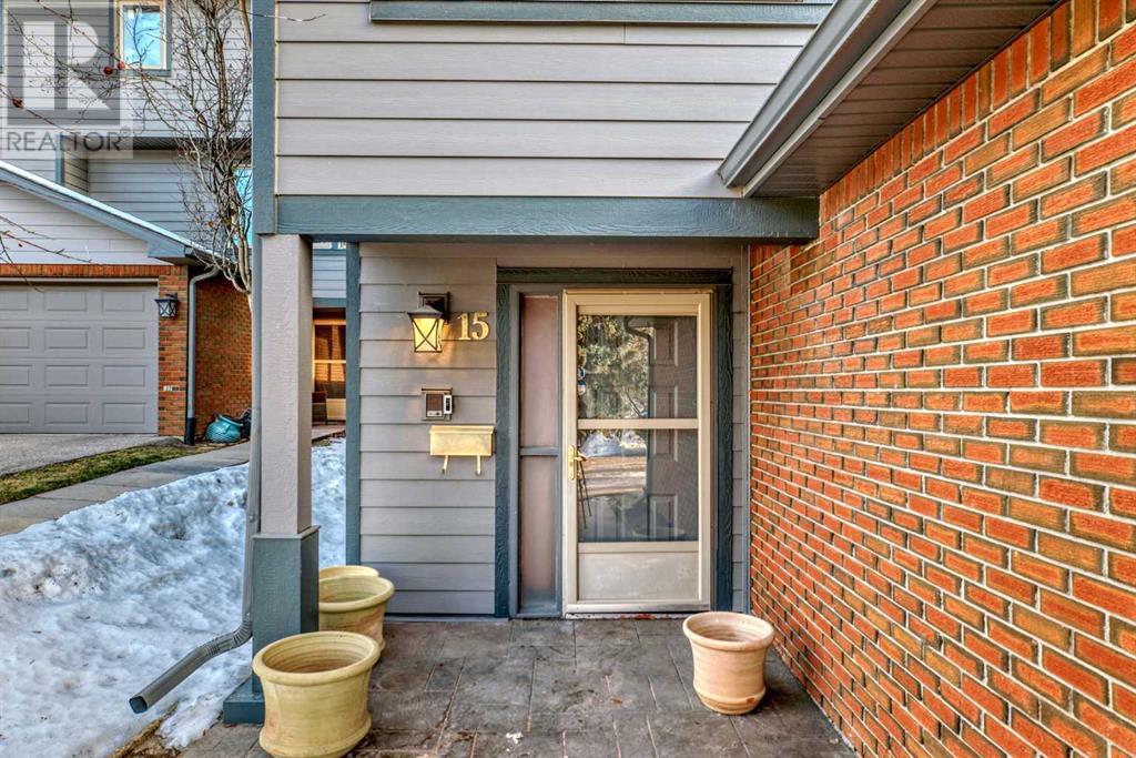 15, 64 Woodacres Crescent Sw, Calgary, Alberta  T2W 4V6 - Photo 3 - A2182687