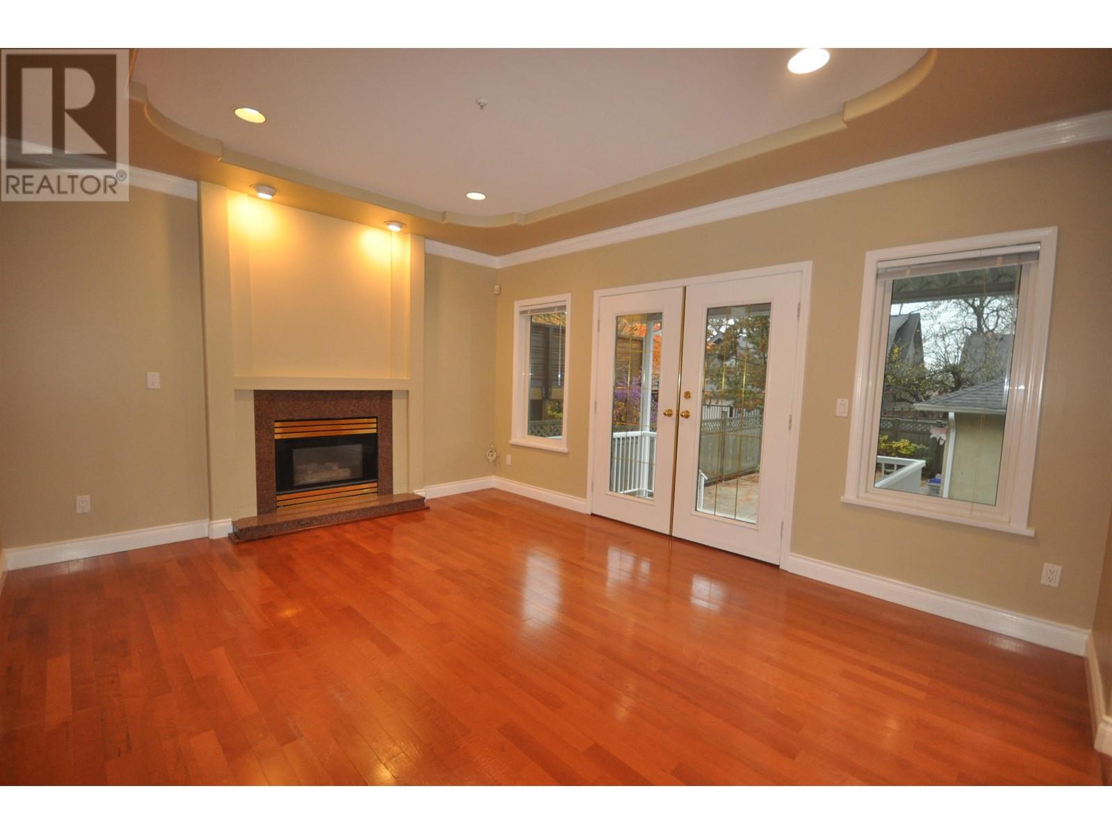 2415 W 13th Avenue, Vancouver, British Columbia  V6K 2S7 - Photo 10 - R2932769