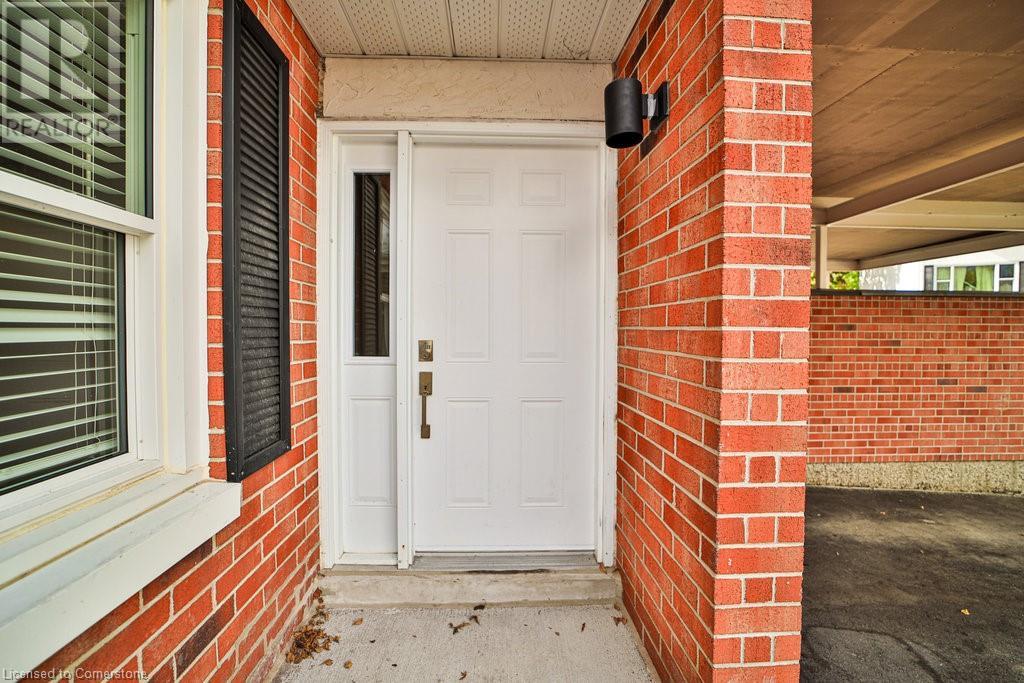 403 Keats Way Unit# 4, Waterloo, Ontario  N2L 5S7 - Photo 3 - 40687427