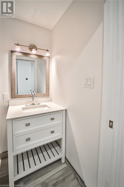 403 Keats Way Unit# 4, Waterloo, Ontario  N2L 5S7 - Photo 33 - 40687427