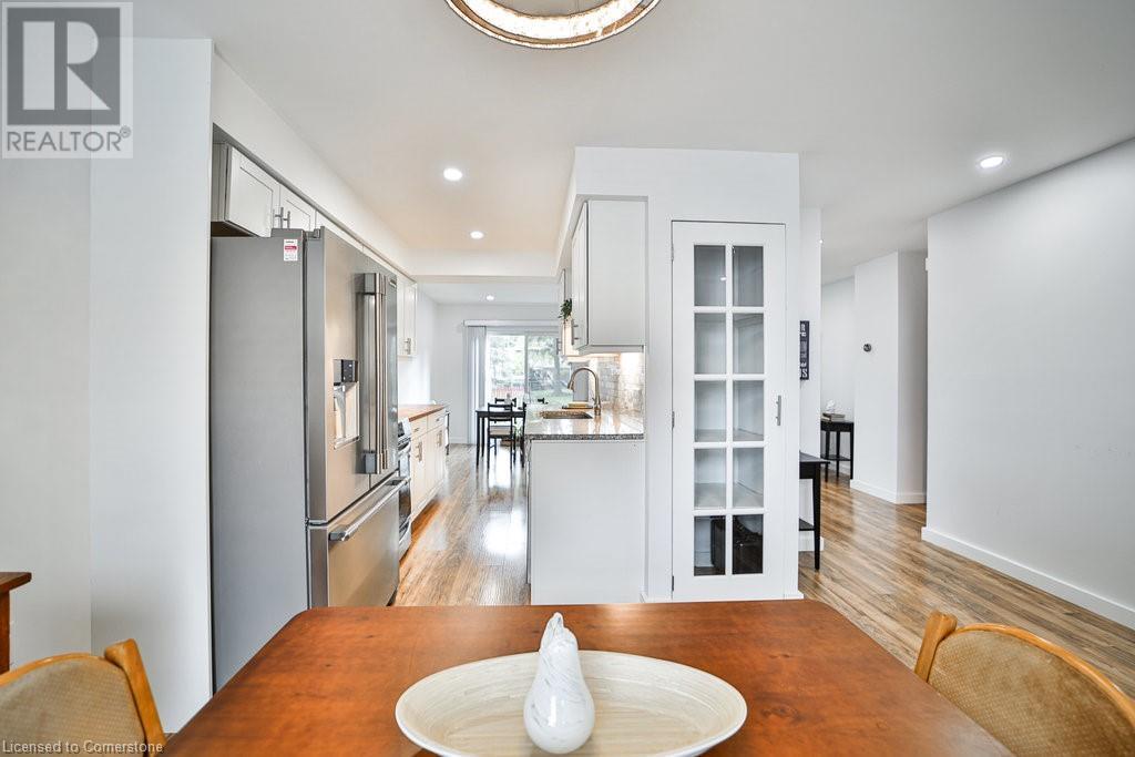 403 Keats Way Unit# 4, Waterloo, Ontario  N2L 5S7 - Photo 35 - 40687427