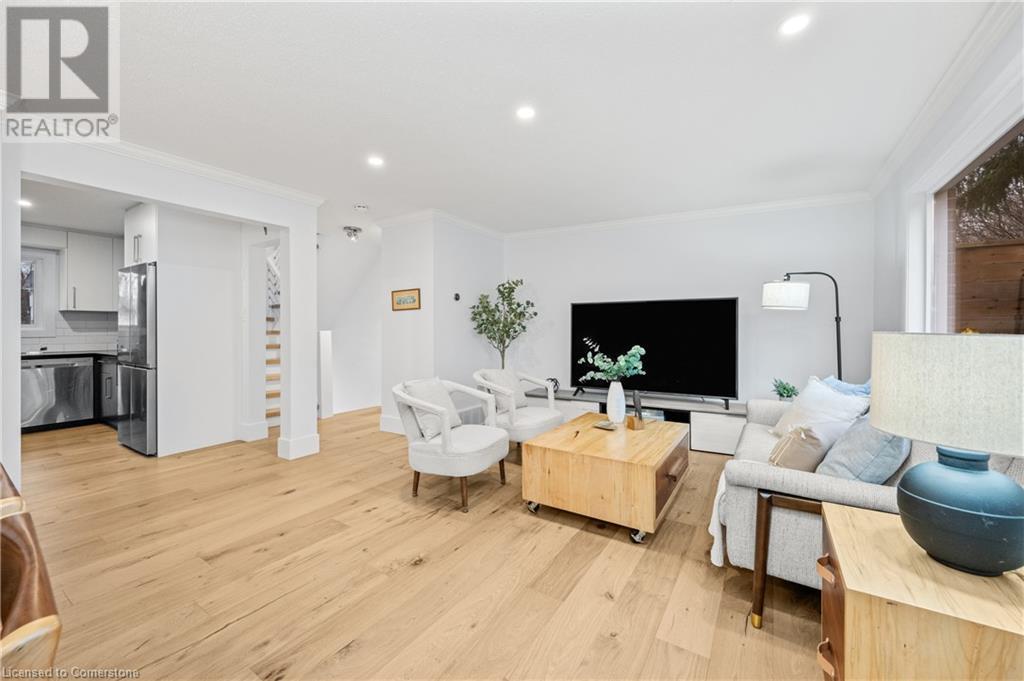 120 Ripley Court Unit# 11, Oakville, Ontario  L6H 1H1 - Photo 2 - 40687614