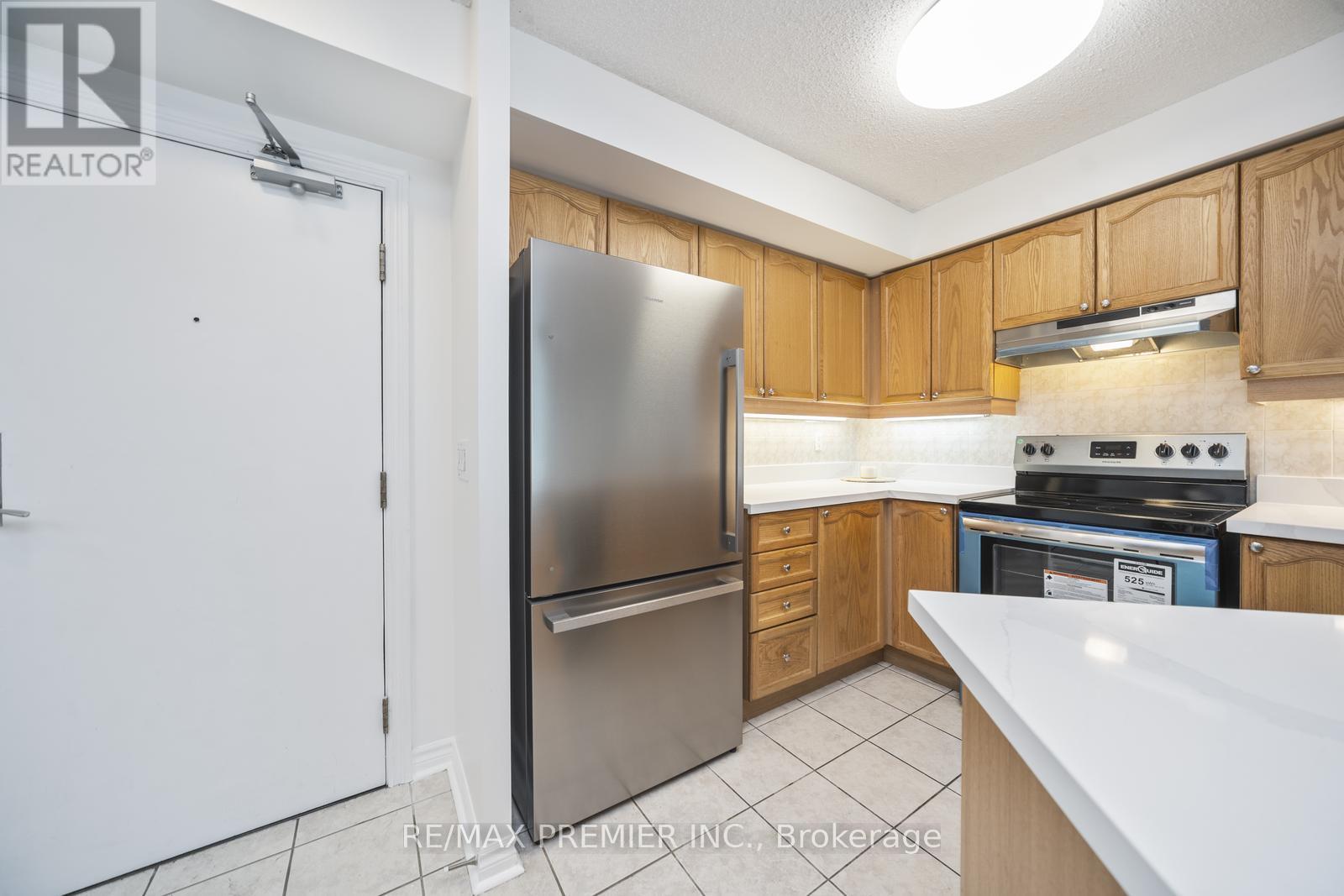 213 - 890 Sheppard Avenue W, Toronto, Ontario  M3H 6B9 - Photo 15 - C11907236