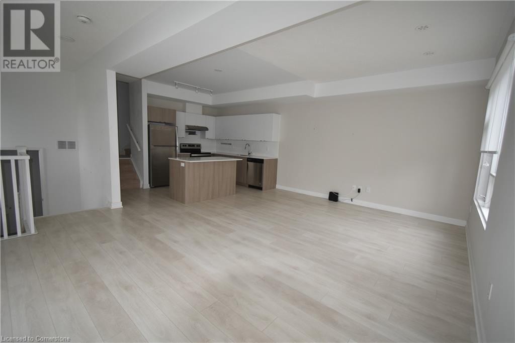 1121 Cooke Boulevard Unit# 26, Burlington, Ontario  L7T 0C3 - Photo 3 - 40687232