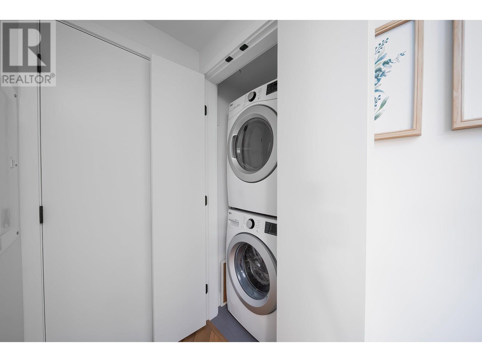 Listing Picture 30 of 37 : 305 458 W 63RD AVENUE, Vancouver / 溫哥華 - 魯藝地產 Yvonne Lu Group - MLS Medallion Club Member