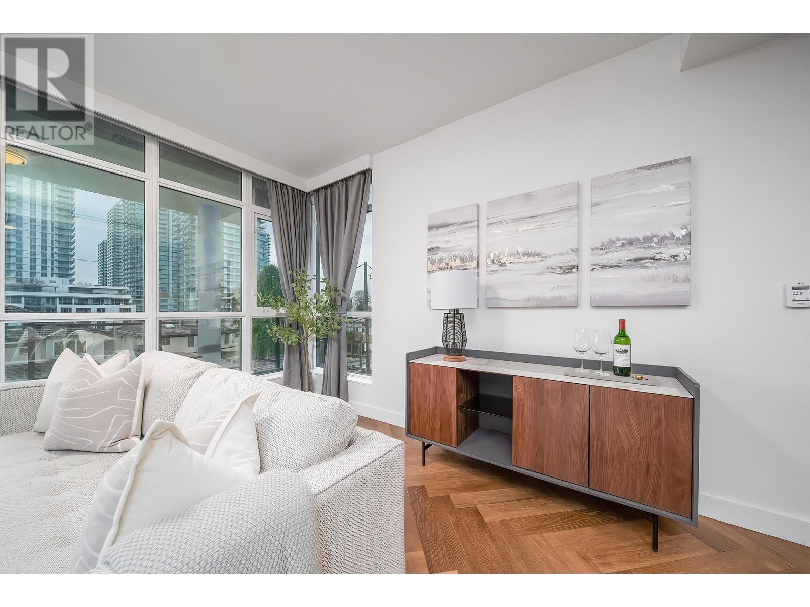 Listing Picture 4 of 37 : 305 458 W 63RD AVENUE, Vancouver / 溫哥華 - 魯藝地產 Yvonne Lu Group - MLS Medallion Club Member