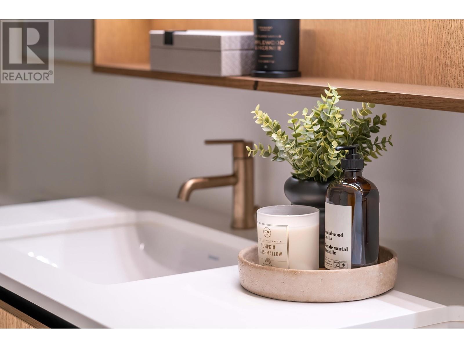 Listing Picture 28 of 37 : 305 458 W 63RD AVENUE, Vancouver / 溫哥華 - 魯藝地產 Yvonne Lu Group - MLS Medallion Club Member