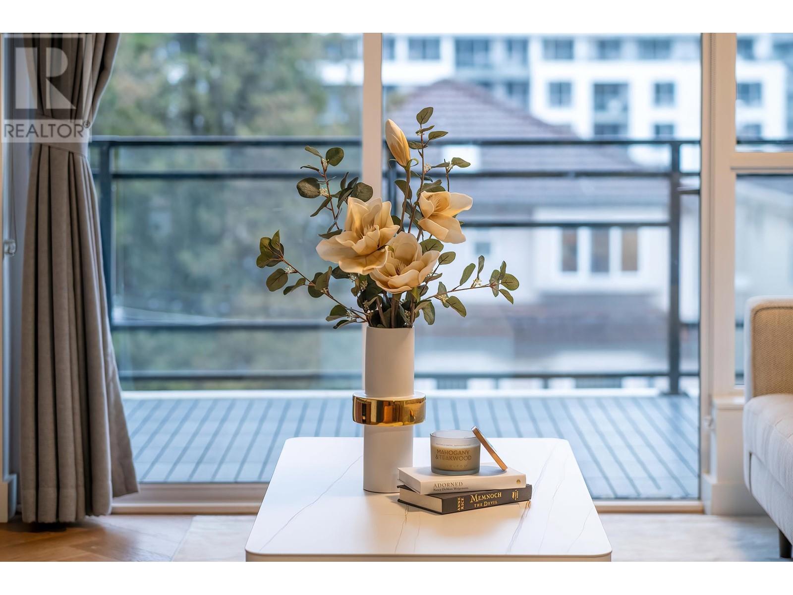 Listing Picture 17 of 37 : 305 458 W 63RD AVENUE, Vancouver / 溫哥華 - 魯藝地產 Yvonne Lu Group - MLS Medallion Club Member