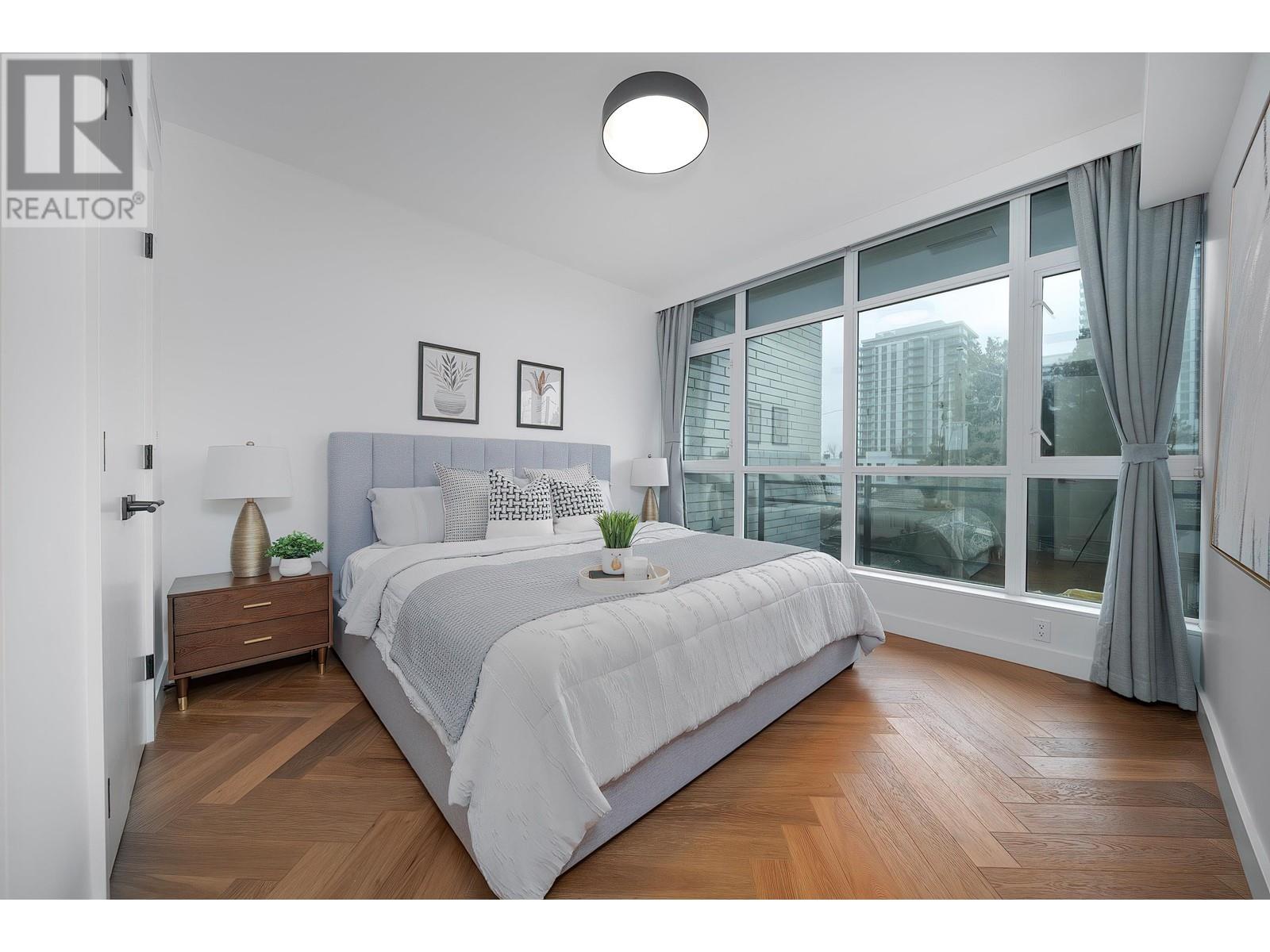 Listing Picture 24 of 37 : 305 458 W 63RD AVENUE, Vancouver / 溫哥華 - 魯藝地產 Yvonne Lu Group - MLS Medallion Club Member