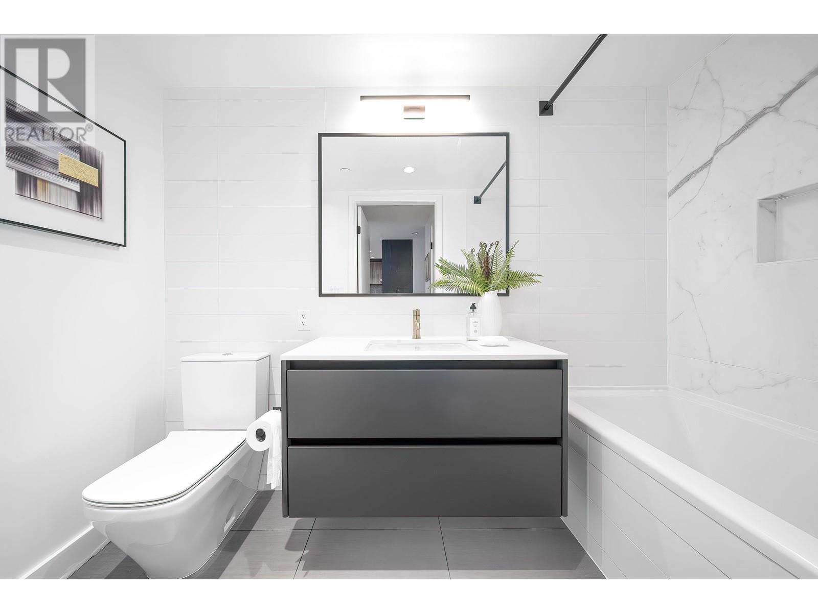 Listing Picture 31 of 37 : 305 458 W 63RD AVENUE, Vancouver / 溫哥華 - 魯藝地產 Yvonne Lu Group - MLS Medallion Club Member