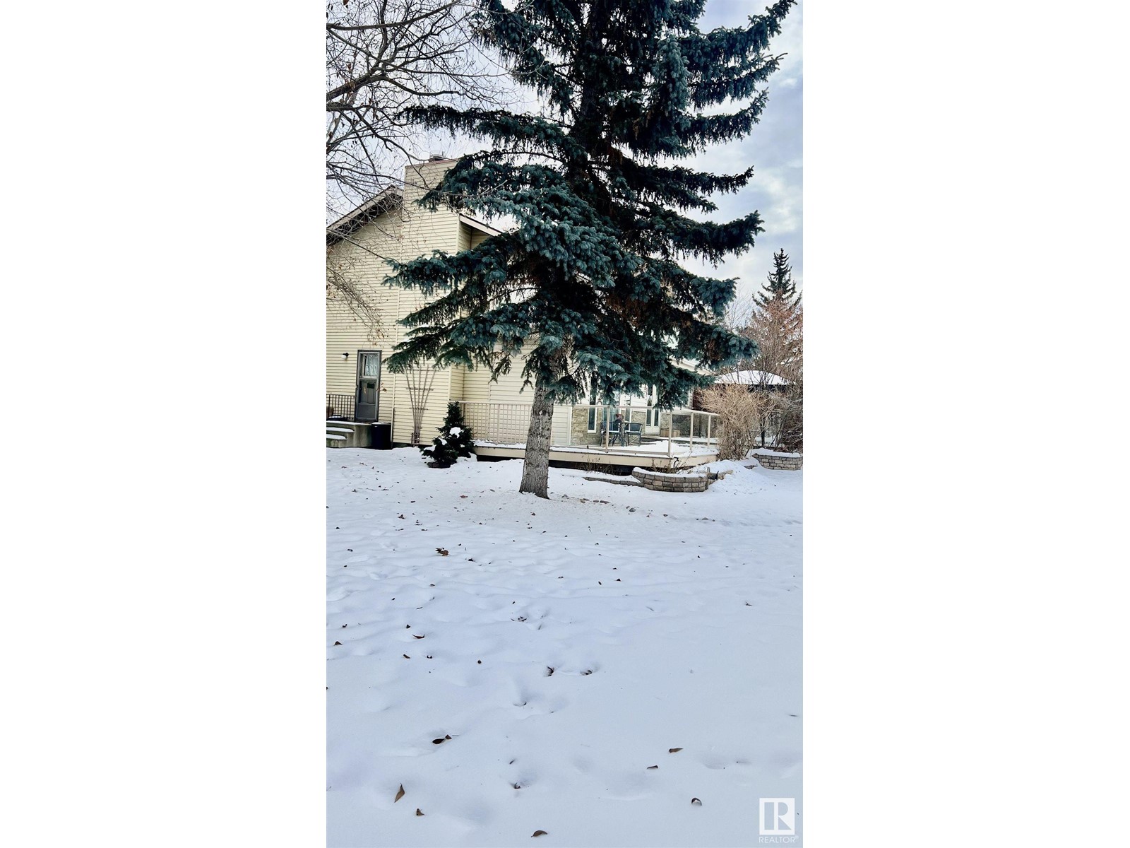 235 Grand Meadow Cr Nw, Edmonton, Alberta  T6L 1W9 - Photo 2 - E4417085