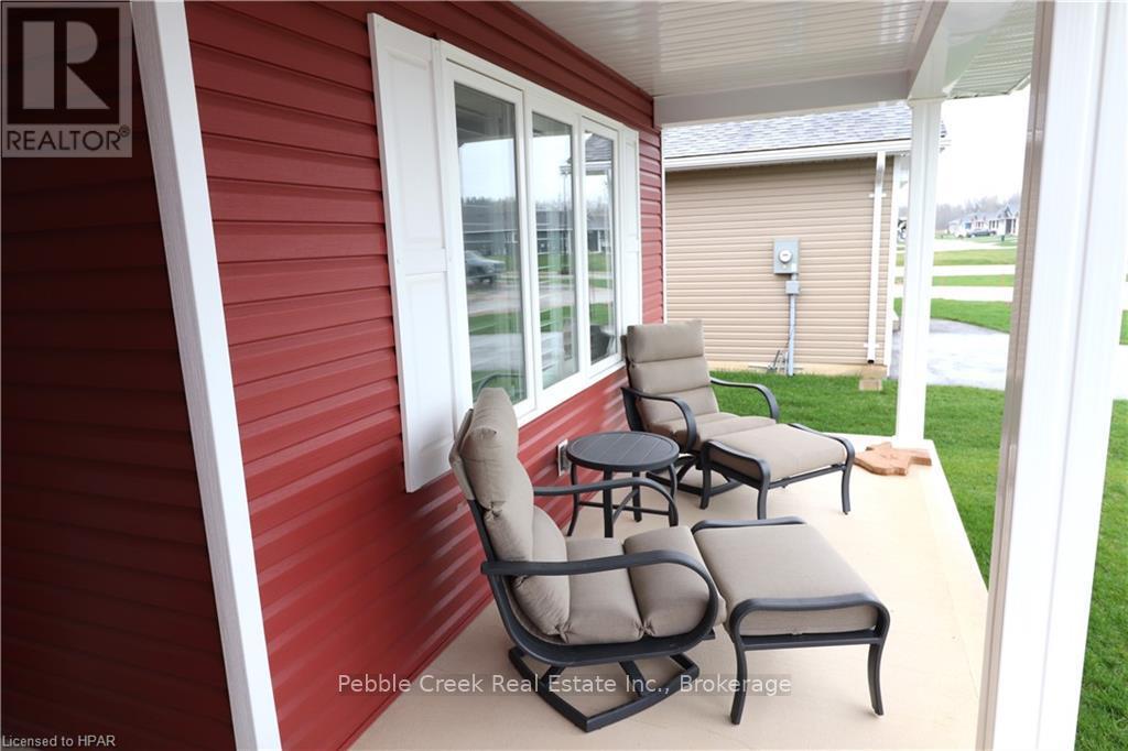 88 Huron Heights Drive, Ashfield-Colborne-Wawanosh, Ontario  N7A 0C1 - Photo 4 - X10779938