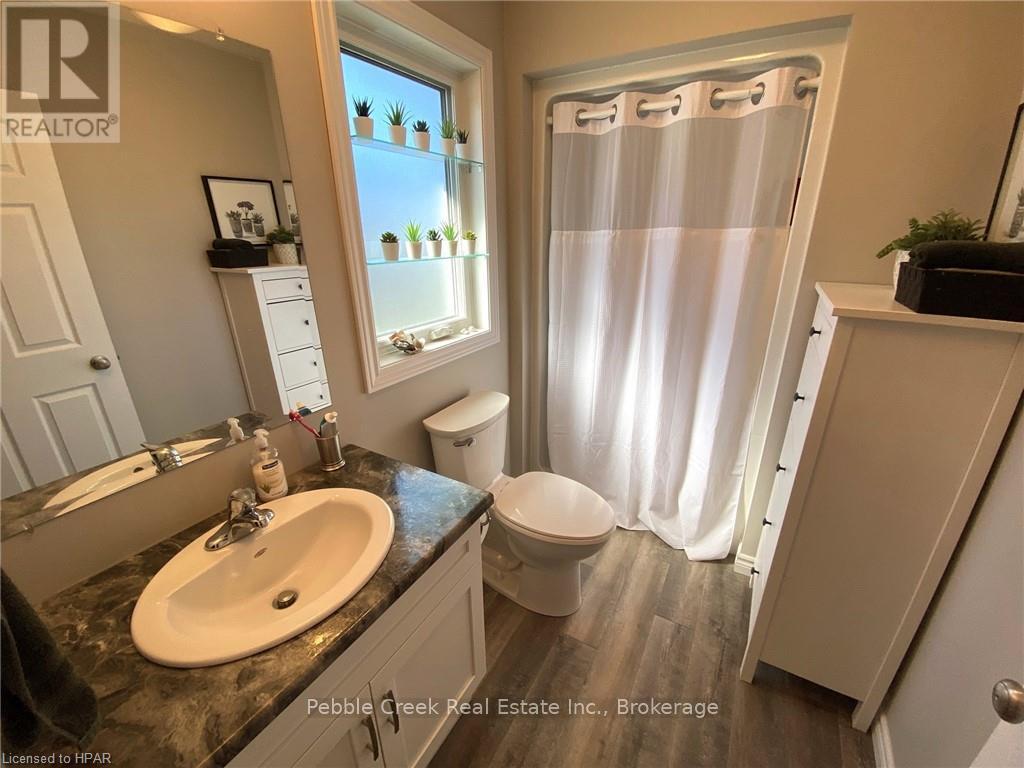 28 Huron Heights Drive, Ashfield-Colborne-Wawanosh, Ontario  N7A 0B1 - Photo 18 - X10780933