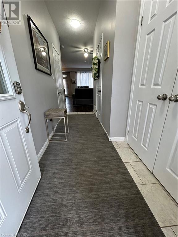 21 Diana Avenue Unit# 32, Brantford, Ontario  N3T 0G7 - Photo 3 - 40685338