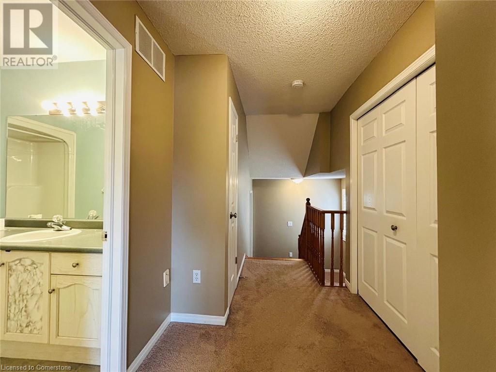 123 Frances Avenue, Stoney Creek, Ontario  L8E 6A3 - Photo 13 - 40687663