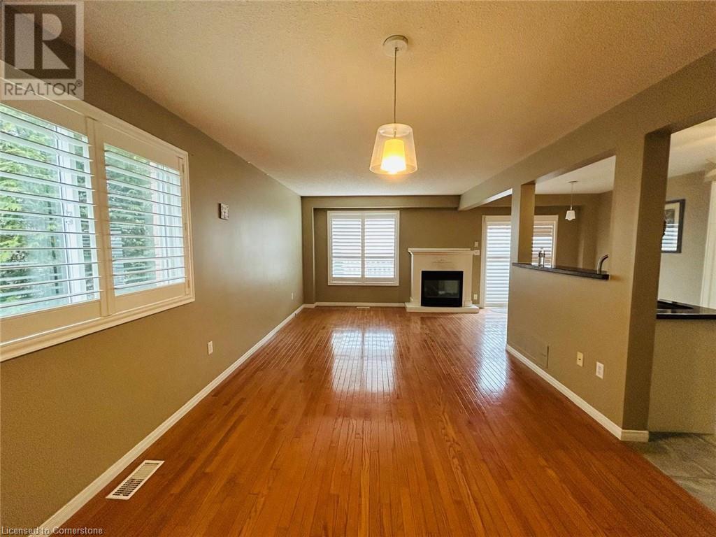 123 Frances Avenue, Stoney Creek, Ontario  L8E 6A3 - Photo 2 - 40687663