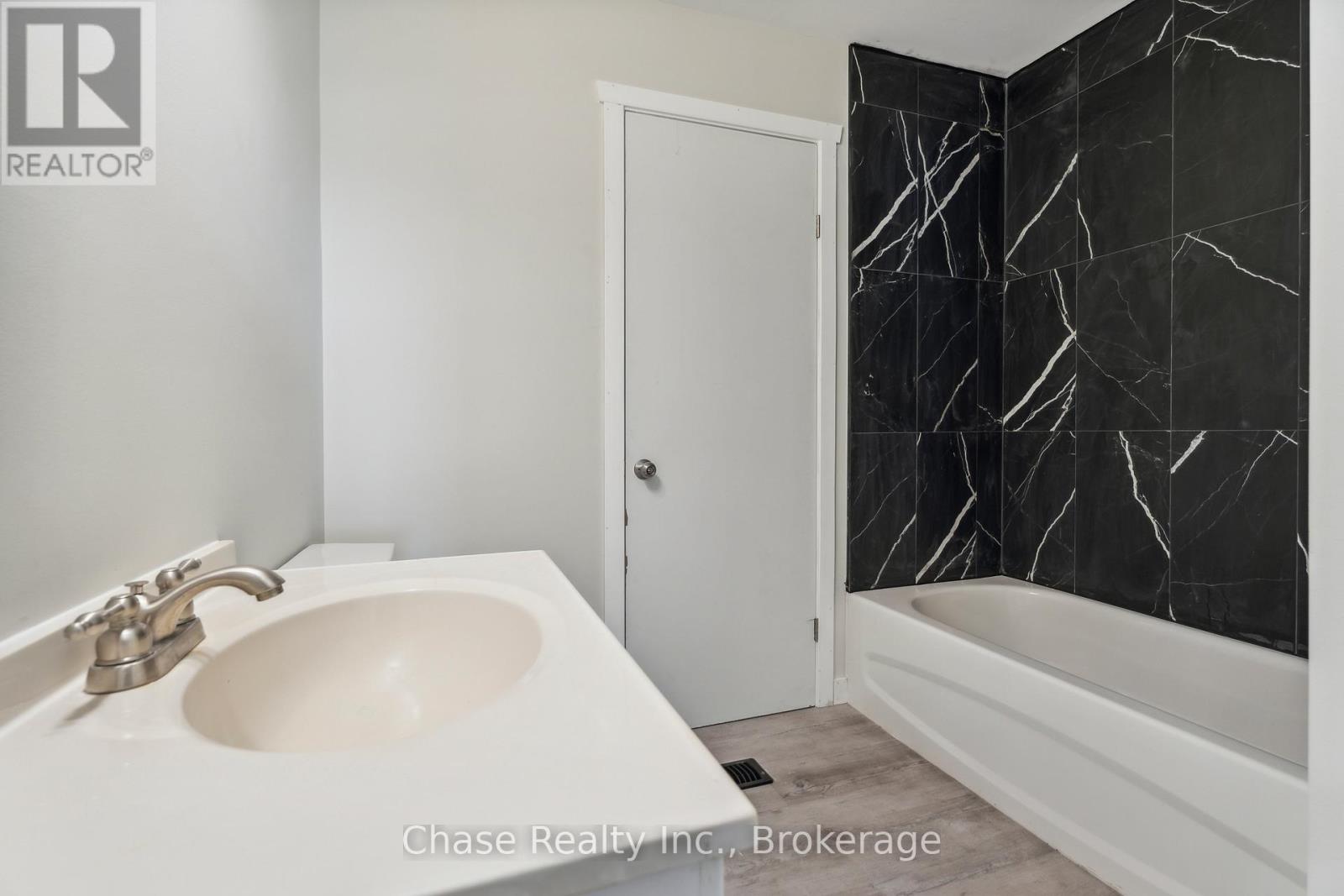 309 Manly Street, Midland, Ontario  L4R 3C7 - Photo 11 - S11907410