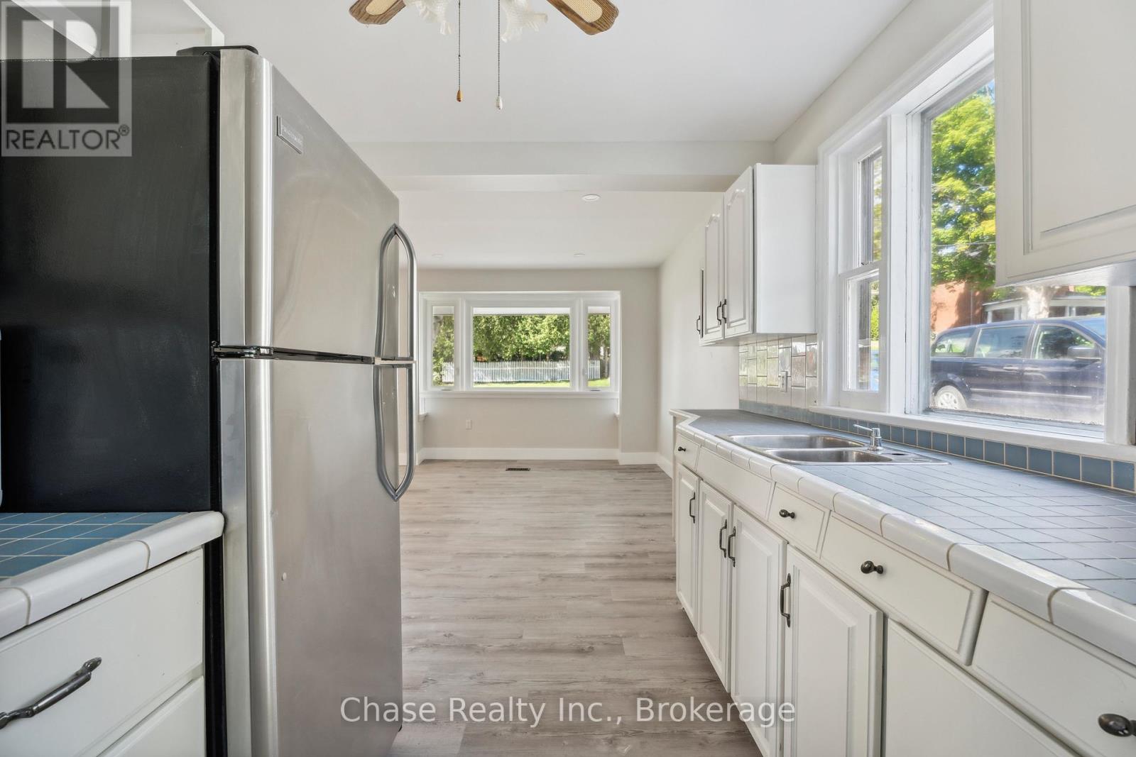 309 Manly Street, Midland, Ontario  L4R 3C7 - Photo 7 - S11907410