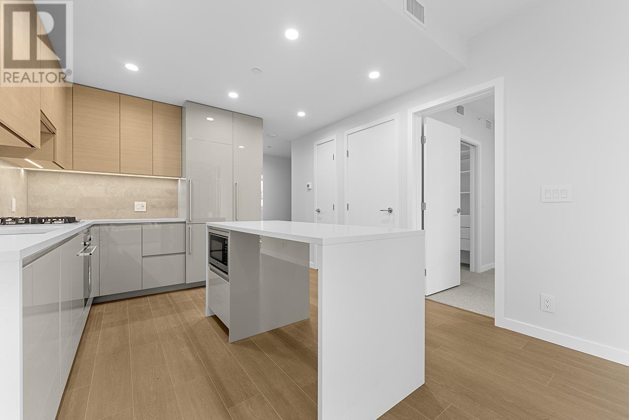Property at 1612 2108 GILMORE AVENUE image 3