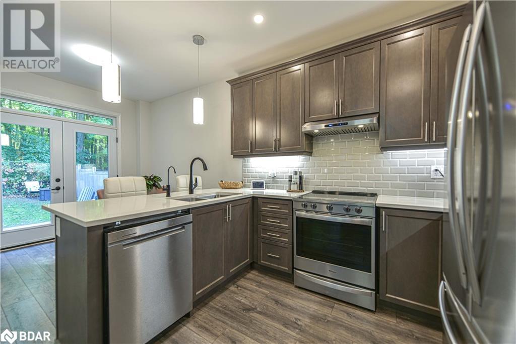 27 Atlantis Drive, Orillia, Ontario  L3V 8L4 - Photo 3 - 40687654