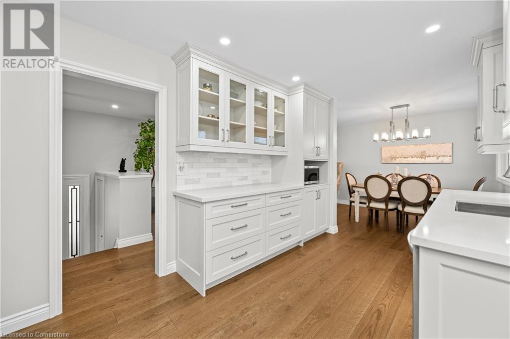 2401 St Frances Drive, Burlington, Ontario  L7P 1V3 - Photo 13 - 40687148