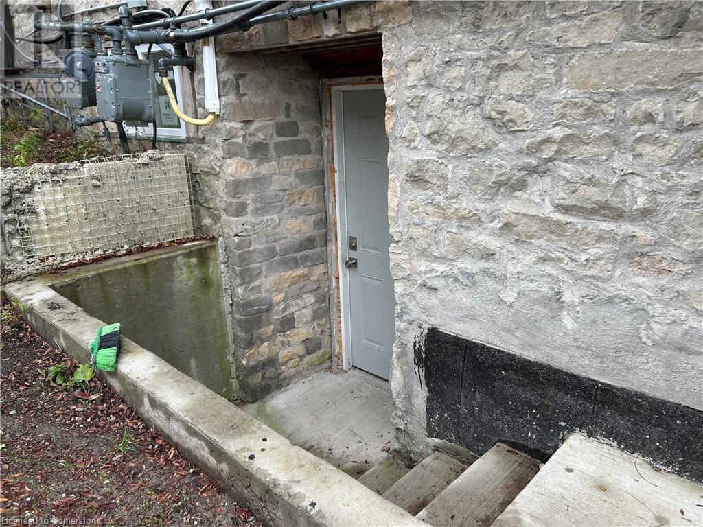 19 E Queen Street E Unit# B, Cambridge, Ontario  N3C 2A6 - Photo 4 - 40687726